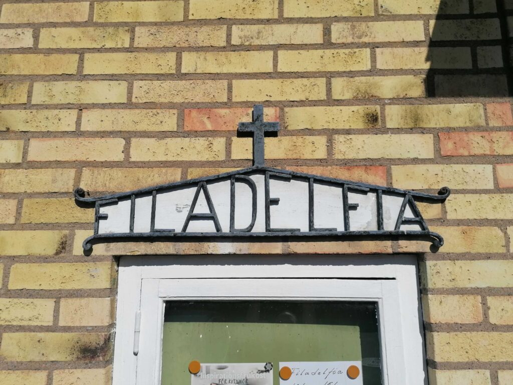Bild fasaden Moheda Filadelfiakyrka